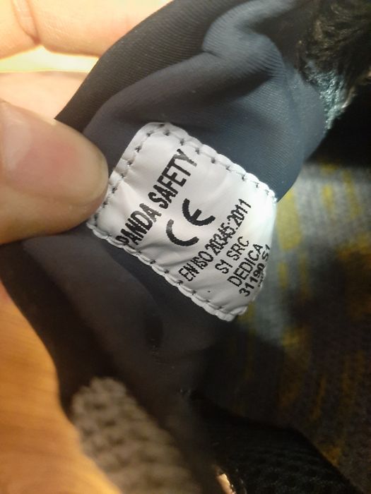 Bocanci de protecție nr 40, 41 ,46 lot en gros