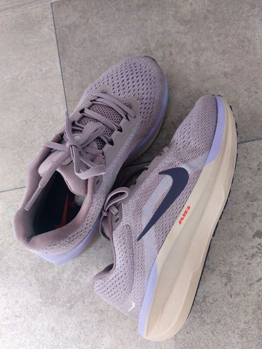 Маратонки Nike, 37,1/2