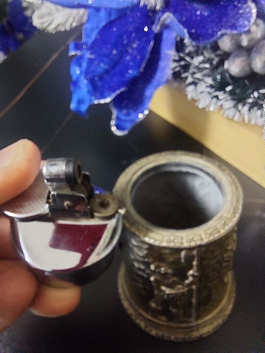 Brichetă și scrumiera de masa vintage