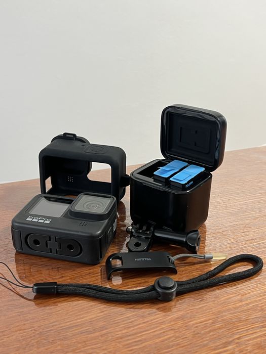 Vand Go Pro Hero 9 Black( nu 8, 10, 11, 12 camera de filmat 360)