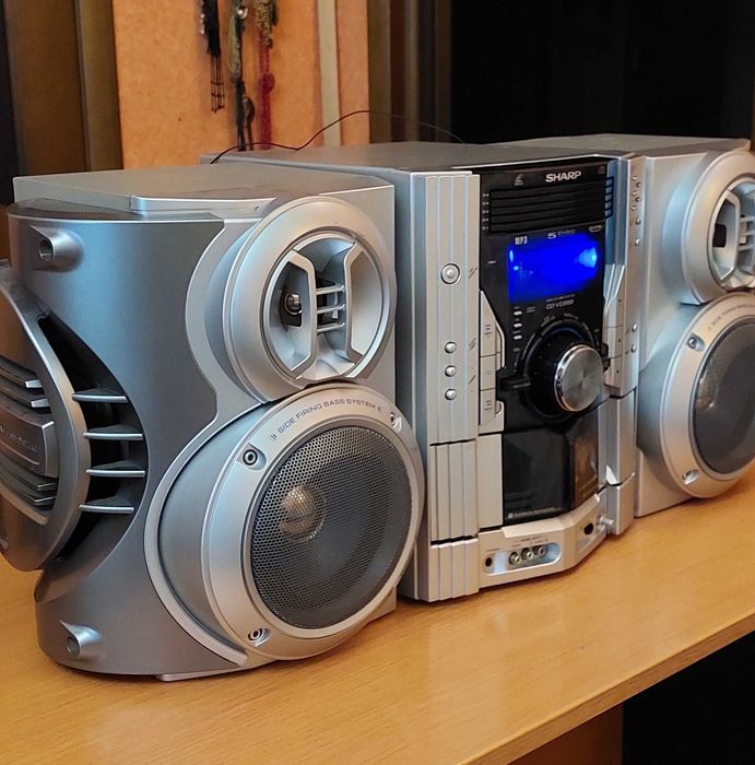 Музыкальный центр SHARP  CD-VC656