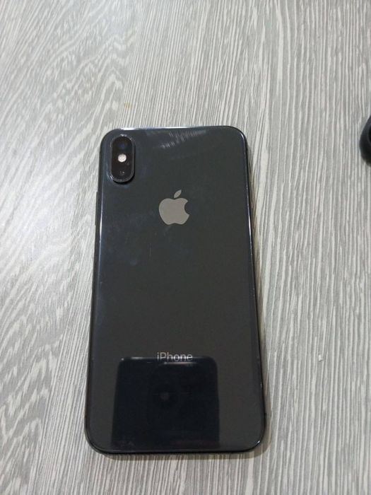 Iphone xs xotirasi 64 yomkust 75 radnoy feys bor troton yoq