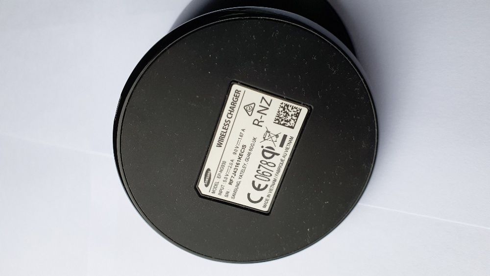 Samsung Wireless FastCharge QI.