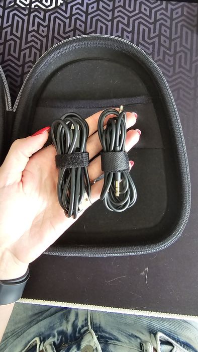 Bowers & Wilkins PX7