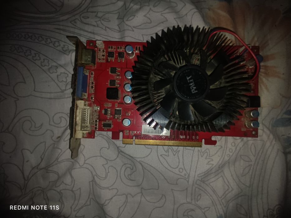 Видеокарты-затычки для ПК (GeForce / Radeon)