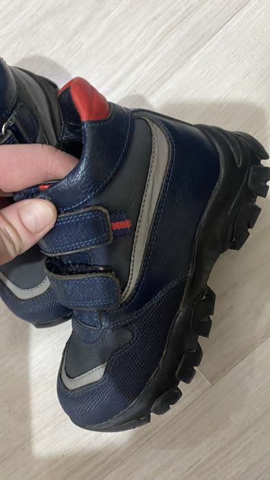 Обувь на мальчика 28/29 размеры