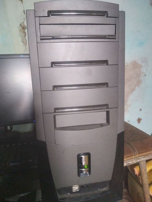 Продам компьютер не дорого есть торг