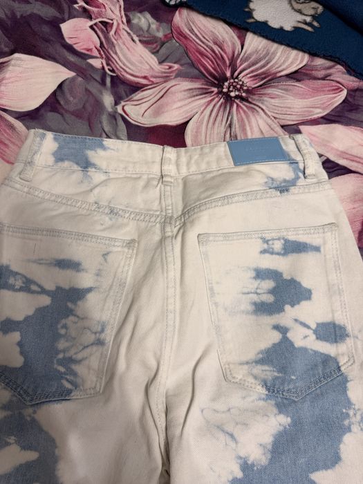 Ефектни дънки Bershka