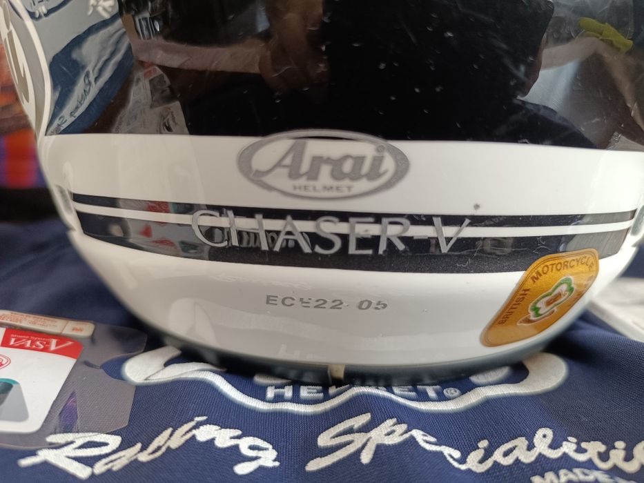 Мото шлем от Японского бренда ARAI CHASER - X