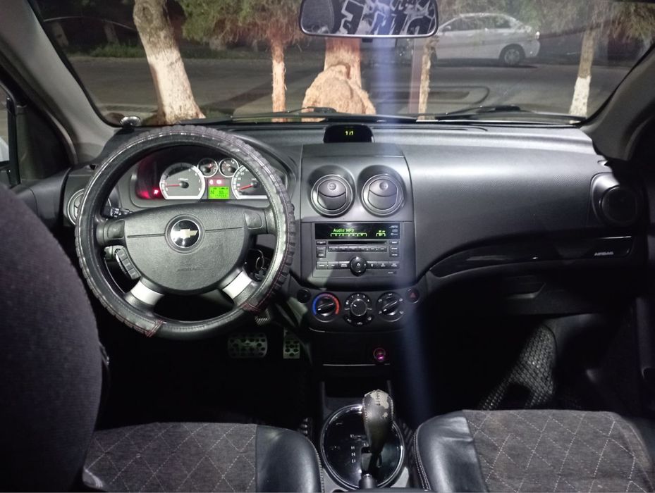 Nexia 3 avtomat sotiladi yili 2019 holati yaxshi