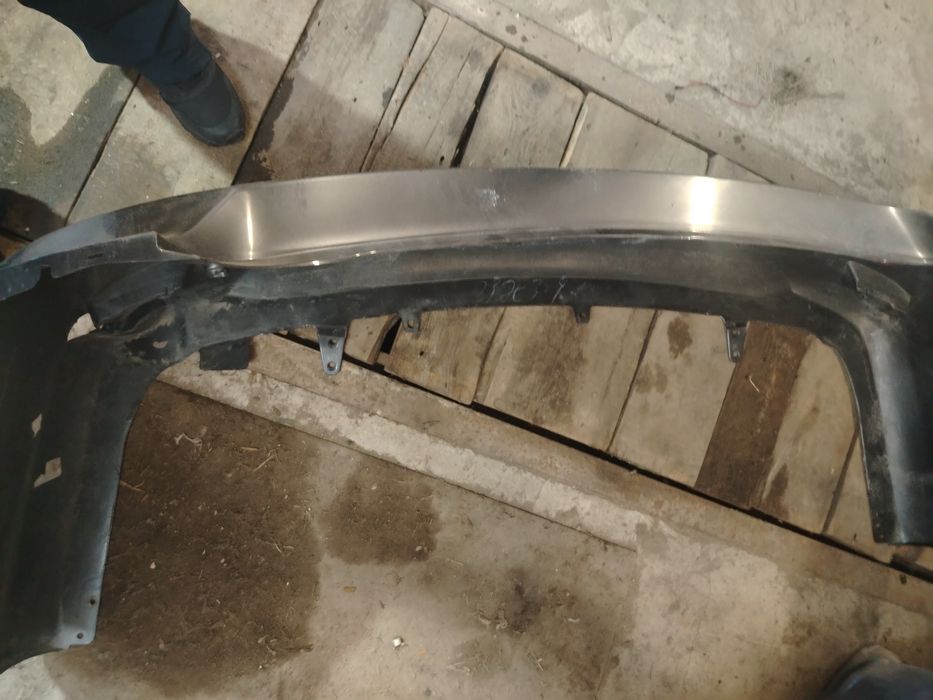 Продам бампер от машины