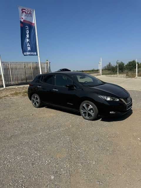 Dezmembrari Macara geam dreapta fata Nissan Leaf 2019 berlina ELECTRIC