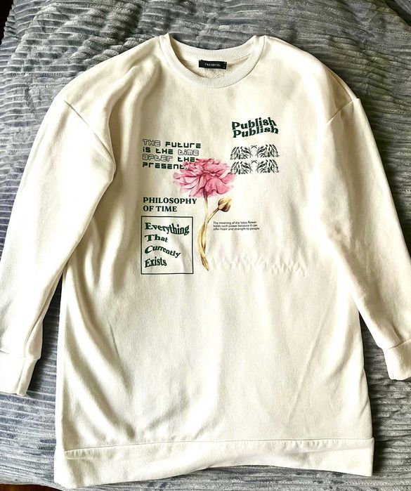 Bluza sport lejera cu imprimeu grafic Trendyol