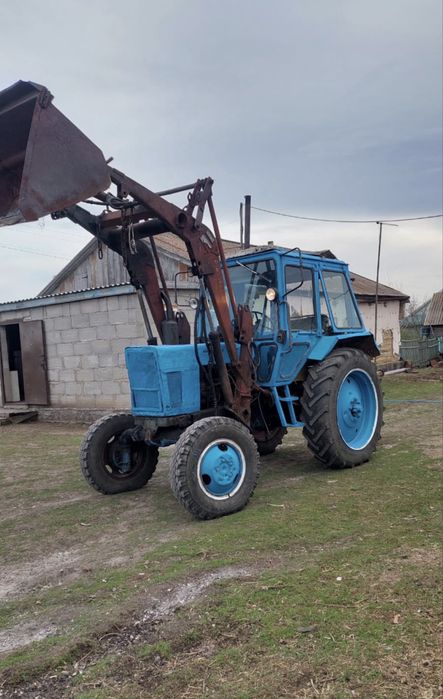 Продам трактор на ходу