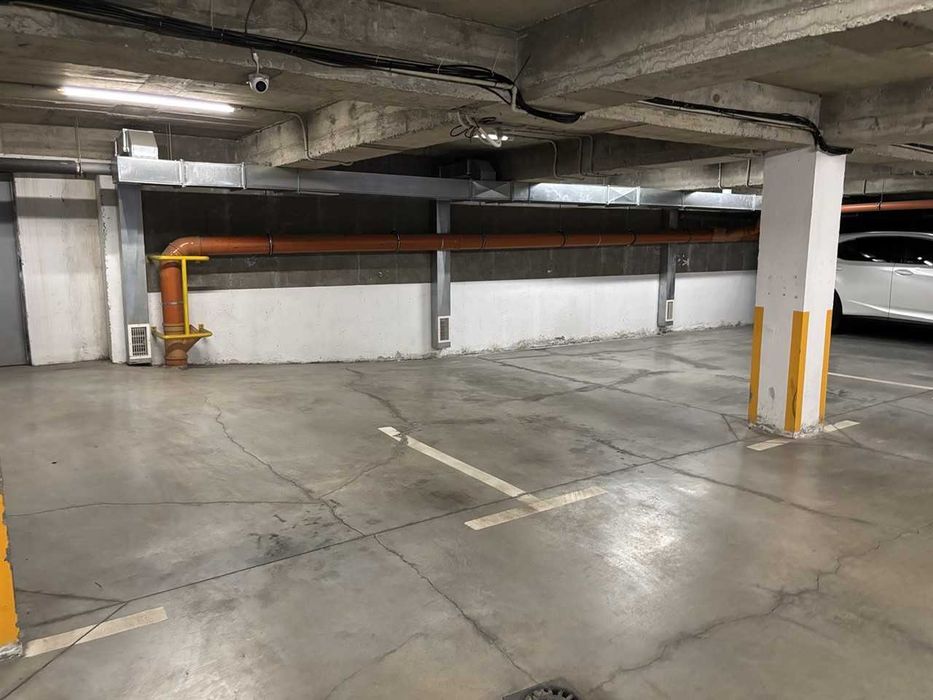 Дава се под наем Офис в София, Младост 2 - 1000 кв.м за 1795.2 € - Снимка #3