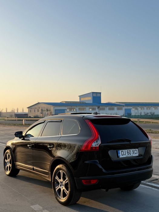 VOLVO XC60 2012 — imagine 4
