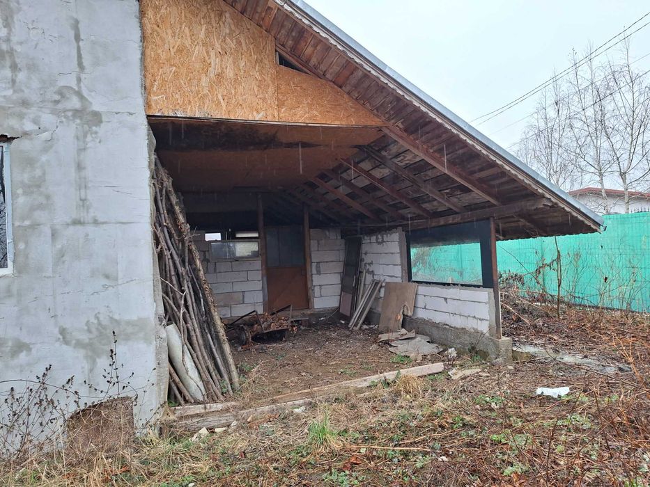 Casa  P+ M de Vânzare