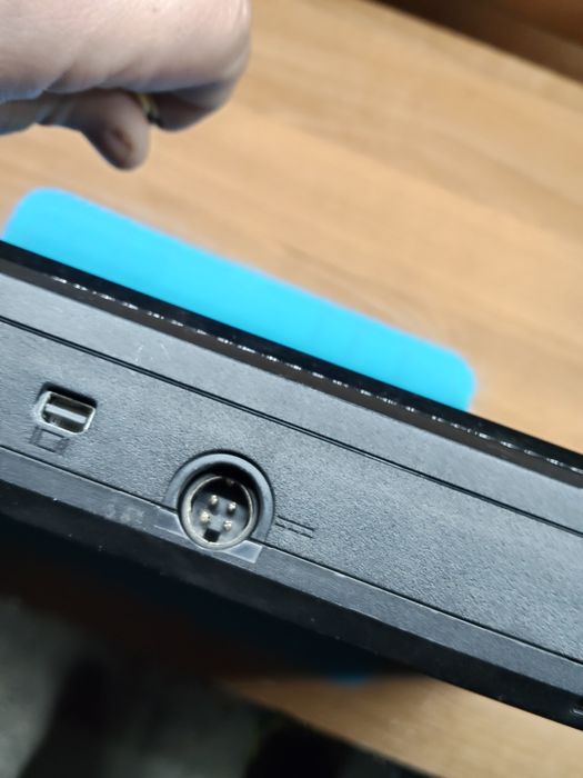 Laptop Clevo old but gold:)  fara incarcator