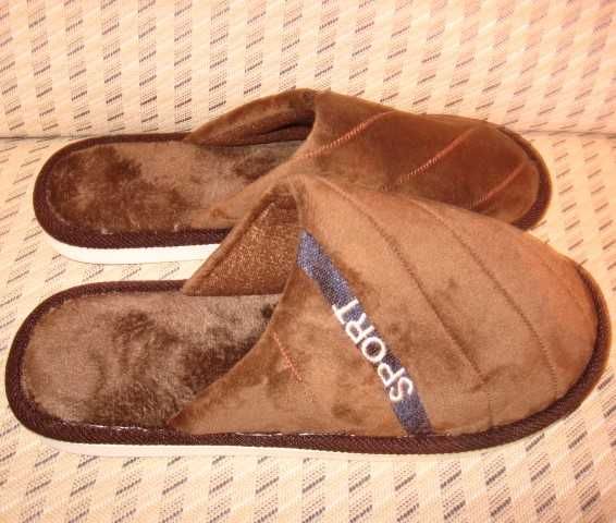 Новые мужские домашние тапочки 44 размера .