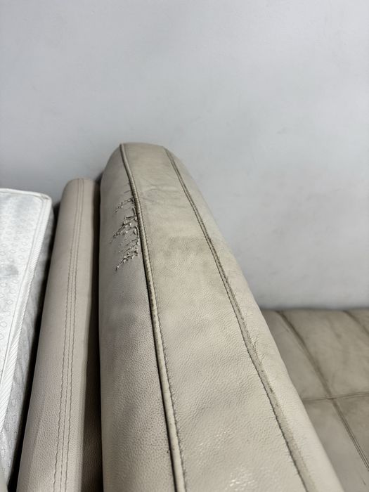 Диван и кресло кожаные