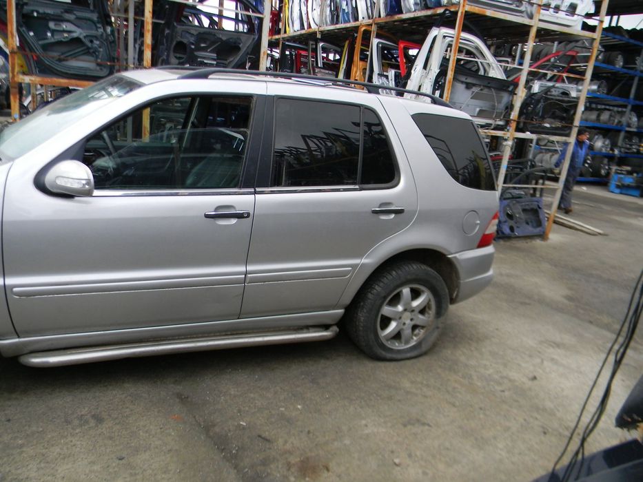 Dezmembrari  Mercedes-Benz ML / M-CLASS (W163)  1998  > 2005 ML 400 C