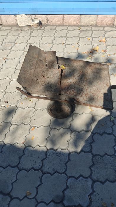 Продам тележку и сани