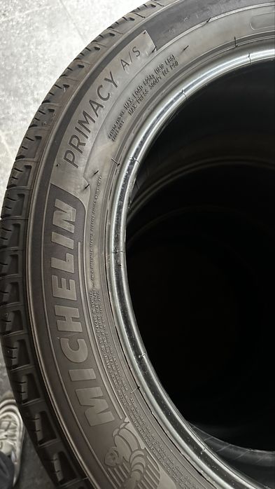 Продавам гуми MICHELIN Primacy 235/55/19