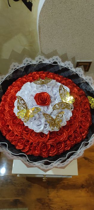 Букет 101 Роза из атласной ленты