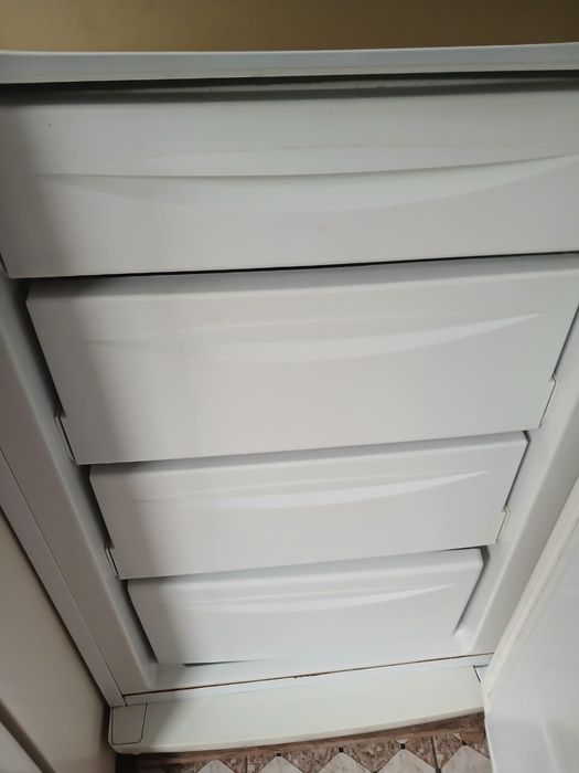 Продам морозильник