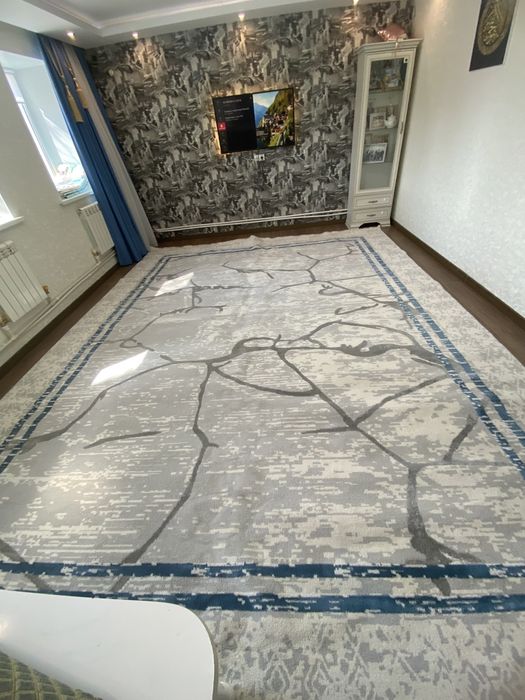 Продам ковер состояние нового 5х4