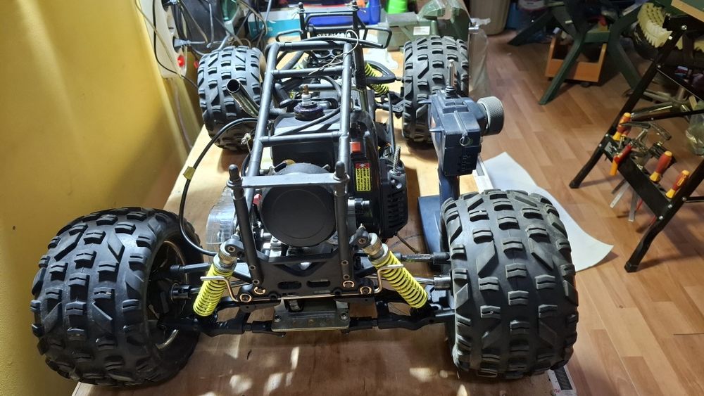RC off road monster Smartech 1:5 scale с бензинов двигател
