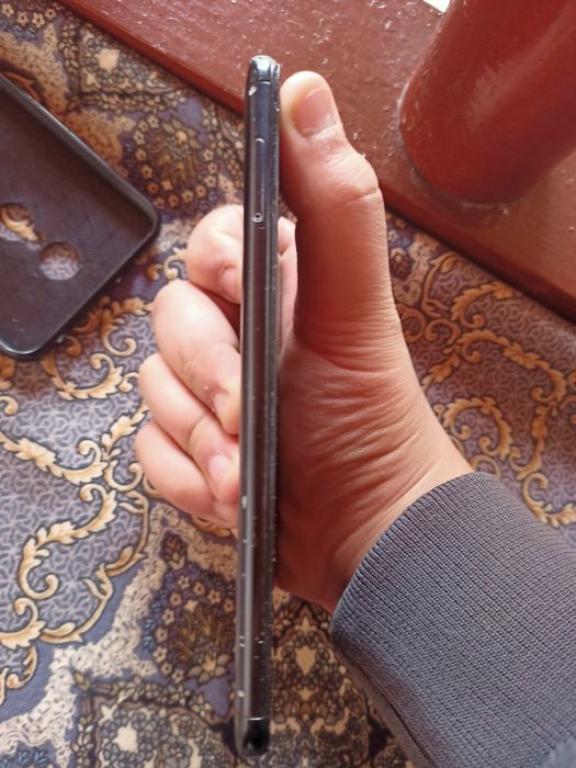 redmi 5 plus va redmi 6 pro xotirasi 32 gb holati ortacha