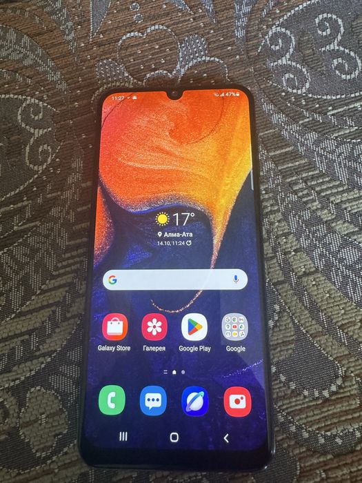 Samsung Galaxy A50 64GB (Хорошее состояние)