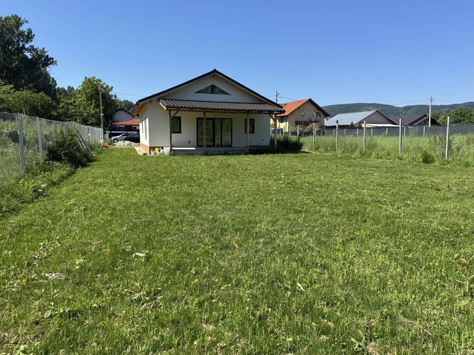 Casa individuala bujoreni rm valcea - teren 665 mp la pret de apartament