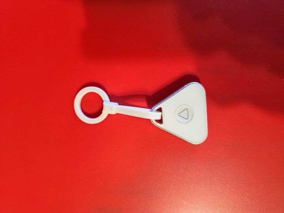 Dispozitiv smart RECKEY pentru localizare prin Bluetooth