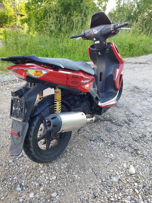Kymco super 8 кимко супер 8 на части 50 кубика 4 тактов