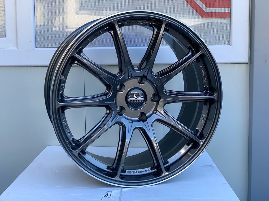 22 Джанти OZ Racing Hyper XT HLT - Audi SQ7 SQ8 - Touareg 5x112