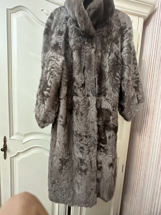 Шуба каракульча 50р