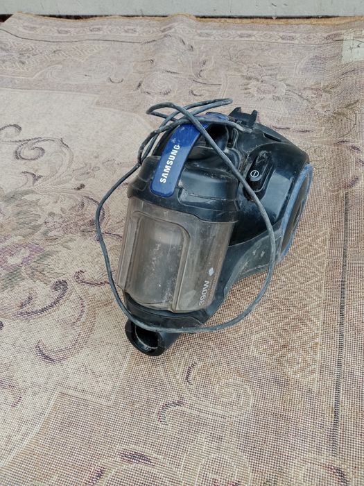 Продам пылесос рабочий
