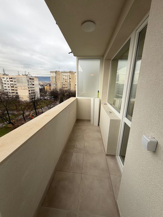 Светъл и просторен четиристаен апартамент в кв. Мусагеница