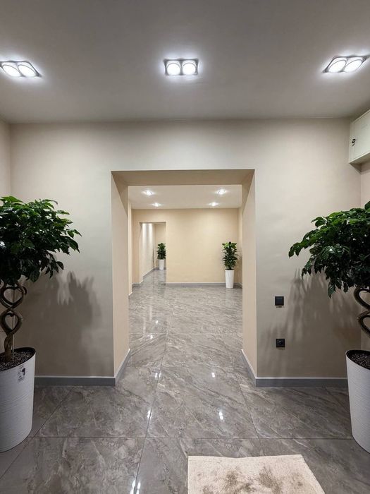 Badamzar machit birinchi liniya  92m2 euro remont arendaga beriladi
