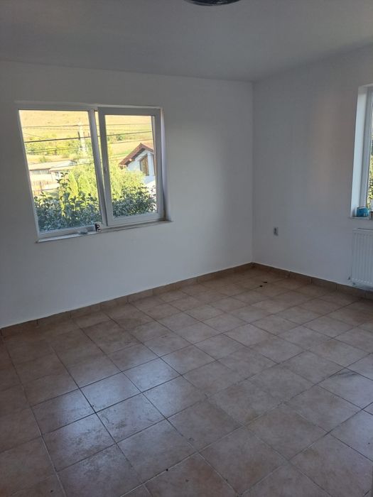 Casa de vanzare in Panet,locatie excelenta pentru  familie!