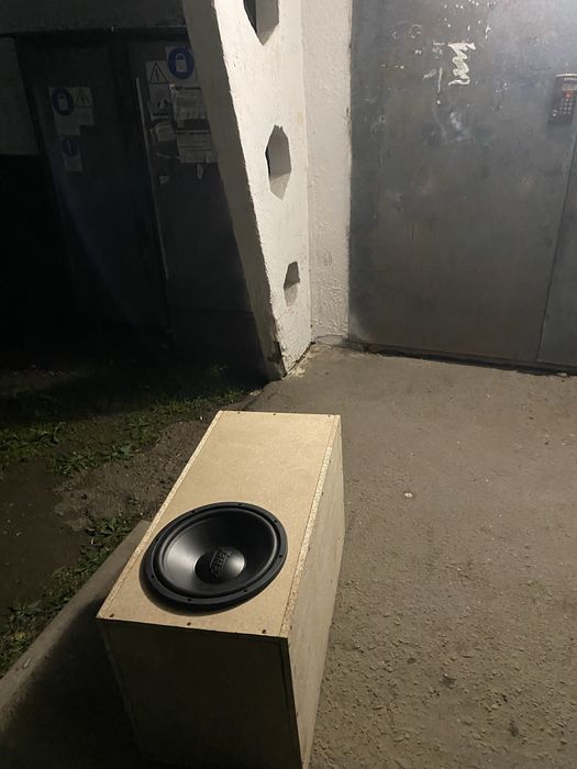 Сабвуфер AMP продам