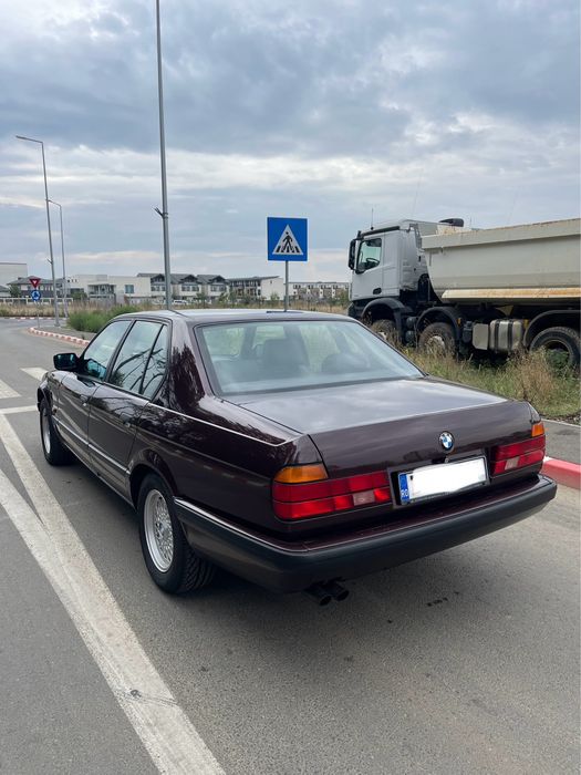 Bmw seria 7 e32 v8