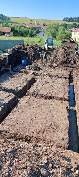 Inchiriere EXCAVATOR Sibiu, săpături excavator 3t, fundații, decopertări