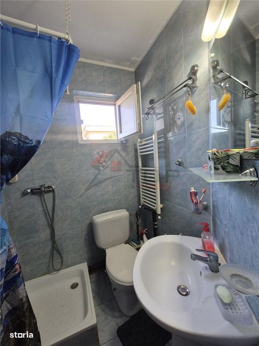 Vanzare apartament 2 camere decomandat- circular - Podul de Piatra