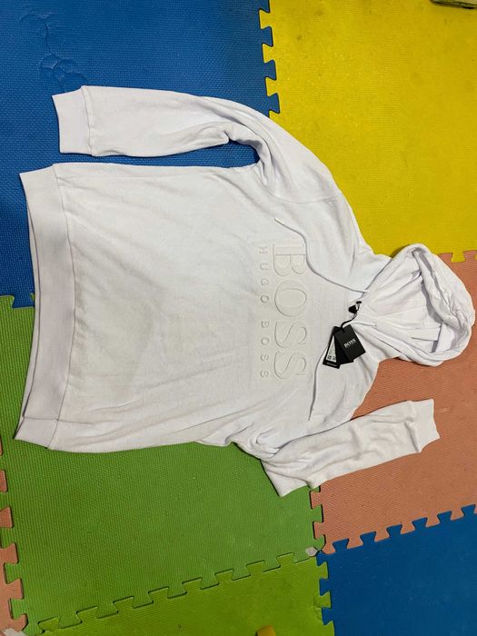 ''Hugo Boss''оригинален мъжки суичър Л размер