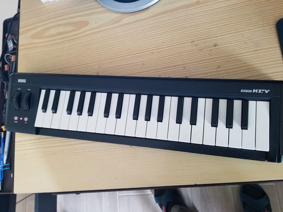 Controller Korg 37 clape