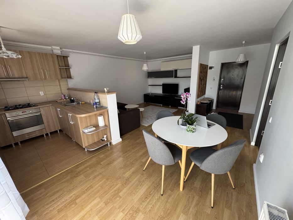 Chirie Str Teilor Floresti