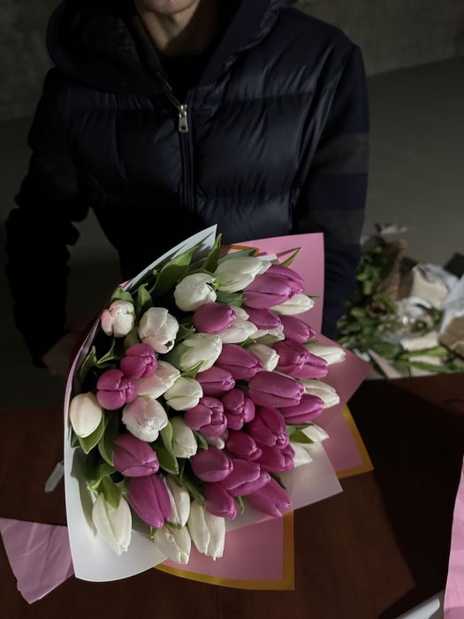 Тюльпаны к 8 марта